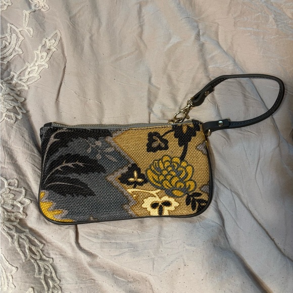 Spartina Linen Patterned Wristlet - Picture 12 of 12